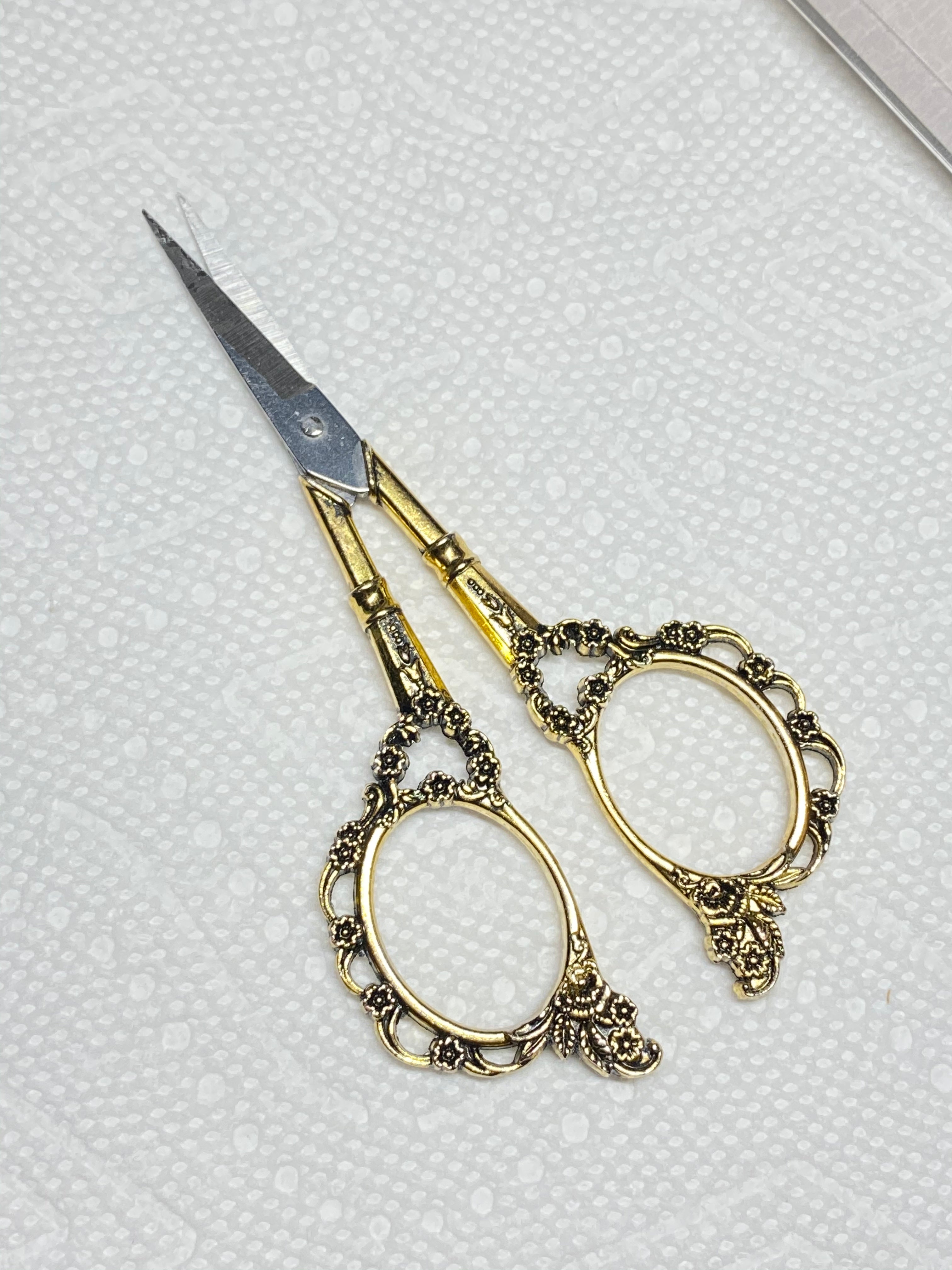 European Classic Gold Scissors - Marie Nailz